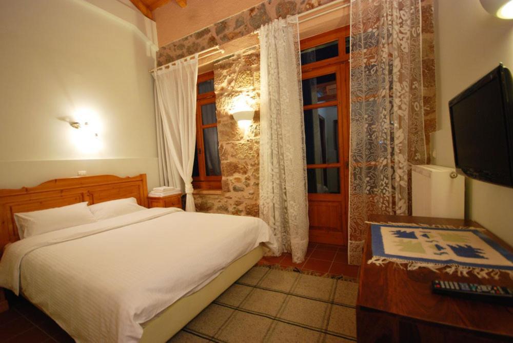 Hotel Parnassos Arachova Exterior foto